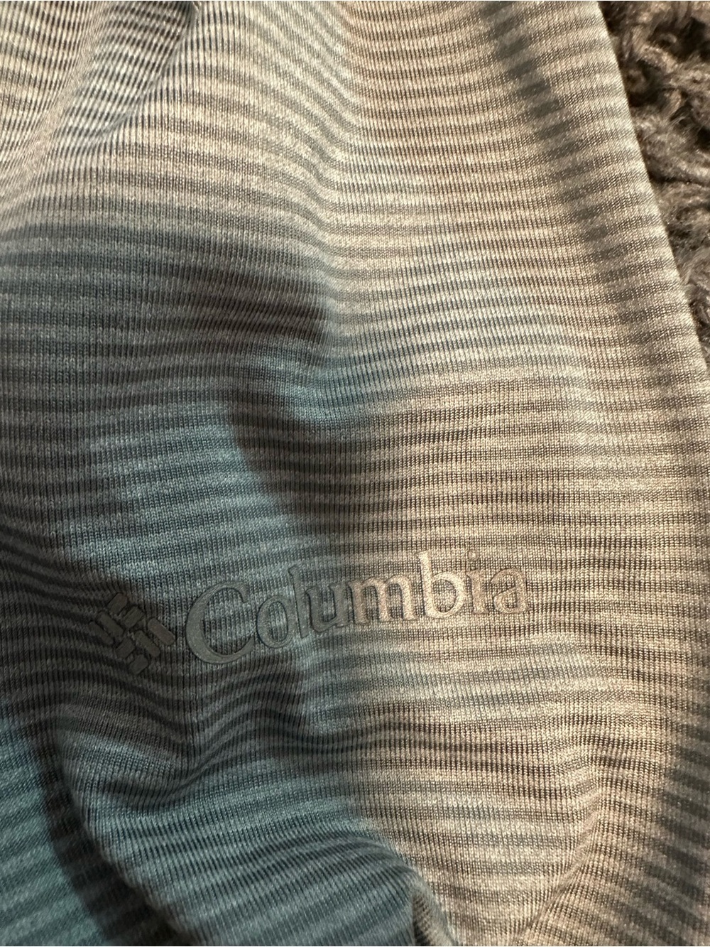 Columbia Omni-Wick Gray Long Sleeve Athletic Top Size Small Gorpcore Hiking - Picture 4 of 5